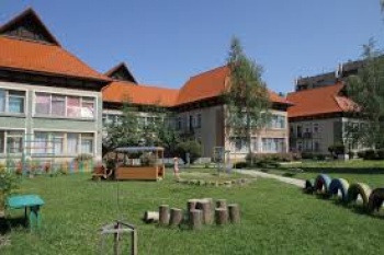 Дошкільний навчальний заклад "Квітка Карпат"