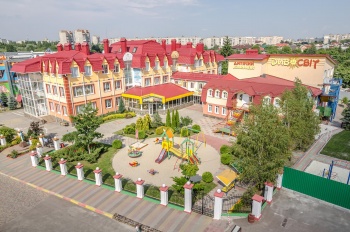 Гімназія-початкова школа-садочок "Дивосвіт" на Південному