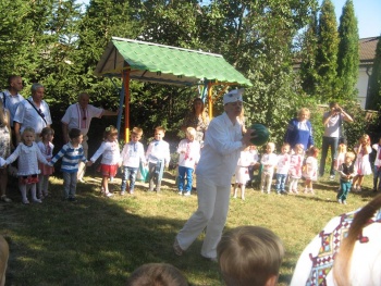 Заведение дошкольного образования №14 художественно-эстетического направления "Огонек"