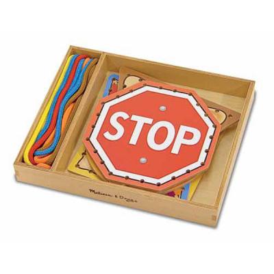 Развивающая игрушка Melissa&Doug Шнуровка Дорожные знаки (MD3780)
