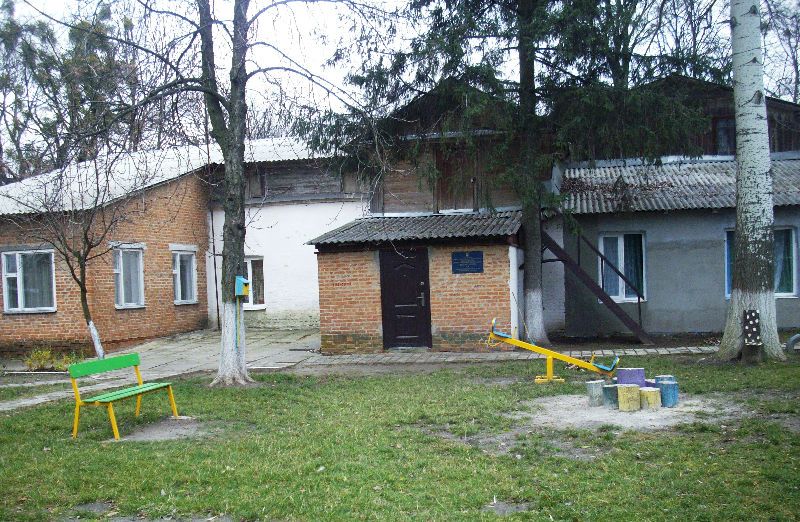 Дошкільний навчальний заклад (ясла-садок) № 4