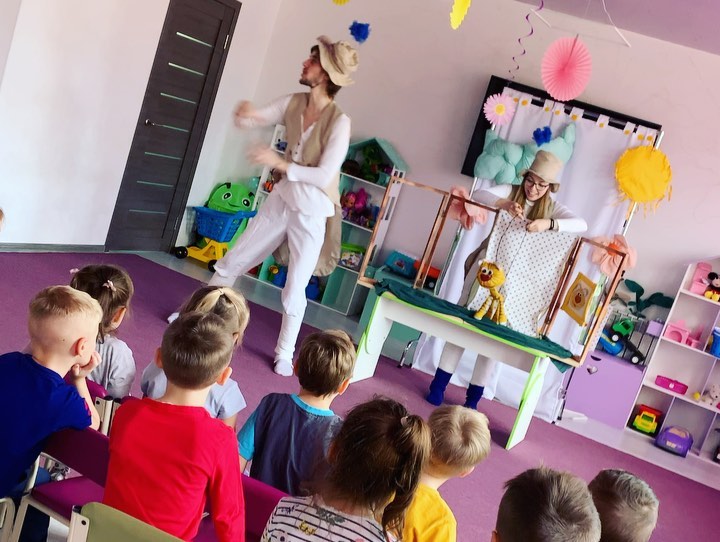 Сеть английских детских садов "Magic House"