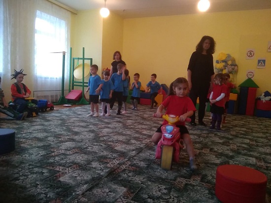 Дошкільний навчальний заклад (ясла-садок) №2 «Веселка» гуманітарно-естетичного напряму