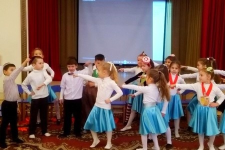 Учебно-воспитательный комплекс с углубленным изучением иностранных языков - дошкольное учебное заведение