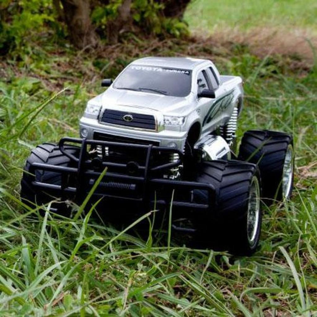 Автомобиль XQ Toyota Tundra (XQ091-AA)