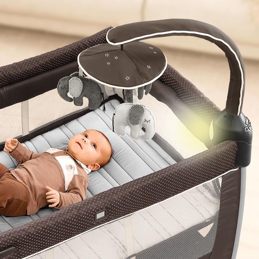 Кроватка Chicco Lullaby Dream с подвесной игрушкой (79113.51)