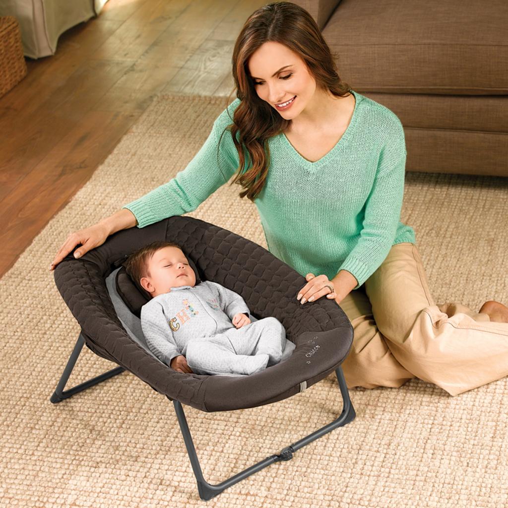 Кроватка Chicco Lullaby Dream с подвесной игрушкой (79113.51)