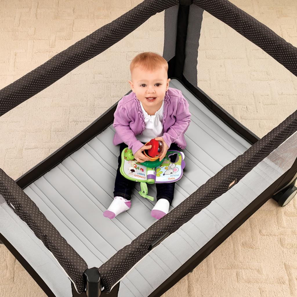 Кроватка Chicco Lullaby Dream с подвесной игрушкой (79113.51)