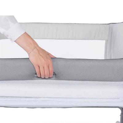 Кроватка Chicco Next 2 Me Magic серая (79584.19)