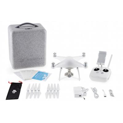 Квадрокоптер DJI Phantom 4 с двумя дополнительными аккумуляторами (Phantom 4 +2 extra battery)